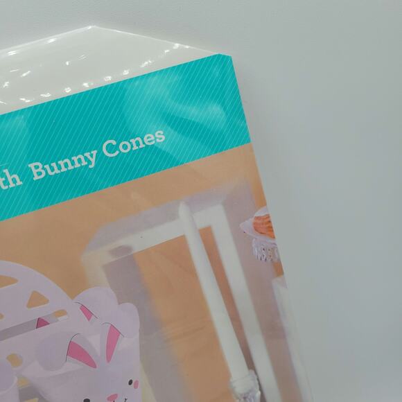 NEW Easter Treat Stand with Bunny Candy Cone Cups Party Display - Picture 2 of 4